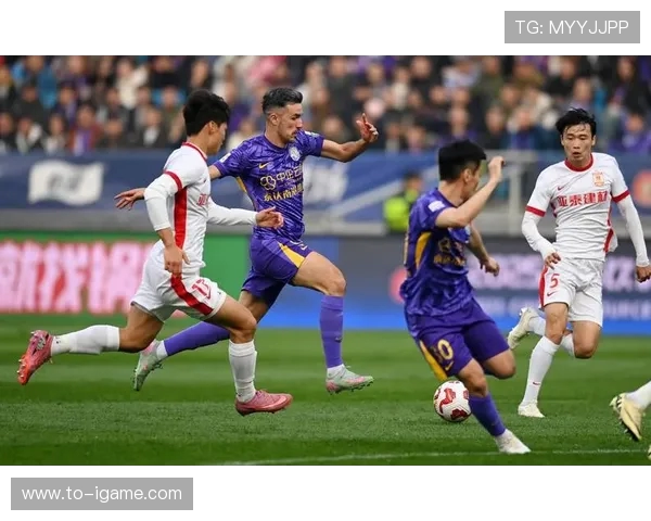 津门虎主场鏖战再燃激情双方激烈对攻力拼中超榜首荣耀